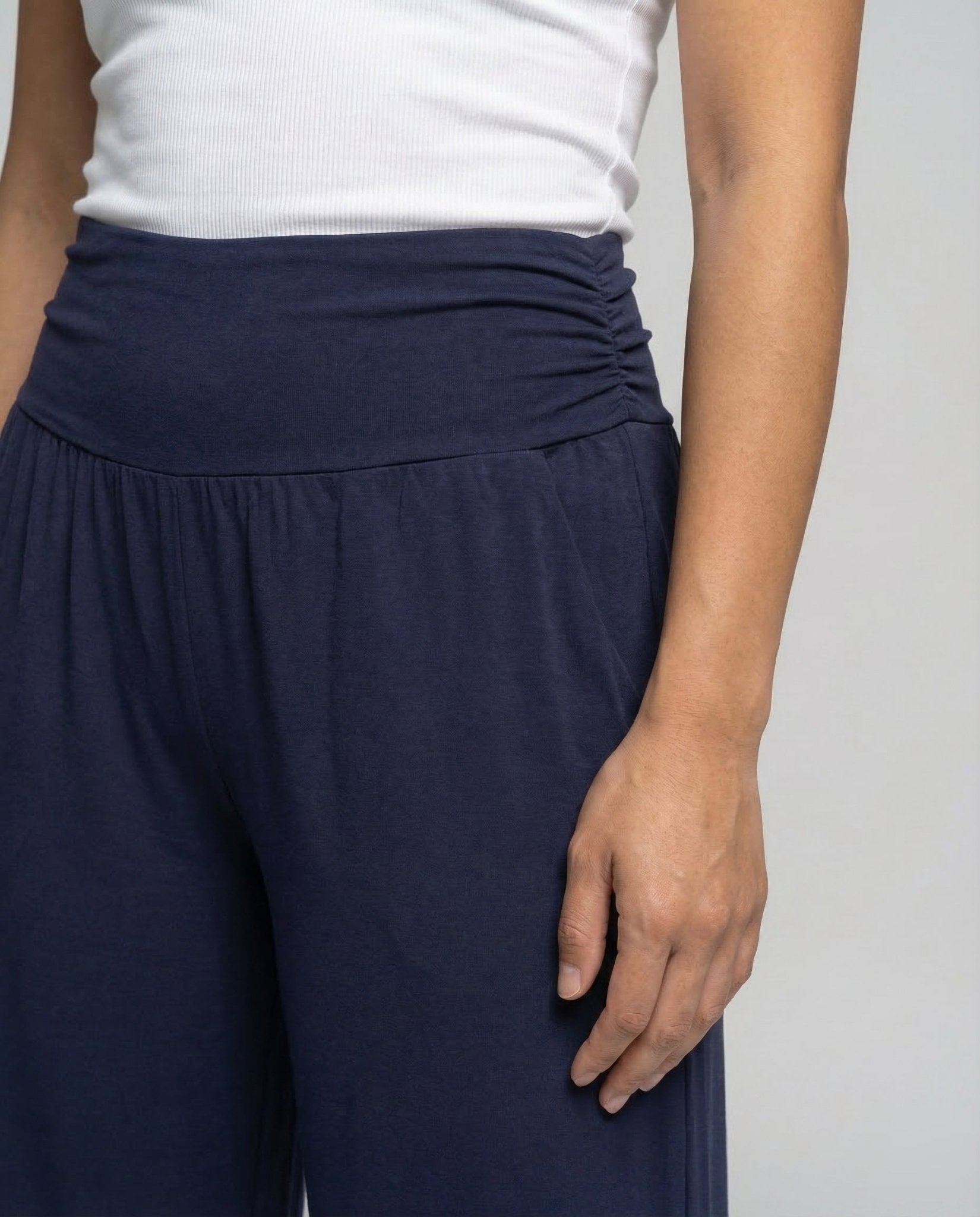 Women's Yoga Pants Wide Slit - Chichicherry